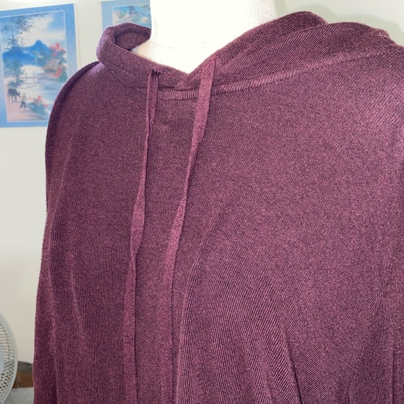Lightweight sweater - Picture 3 of 3